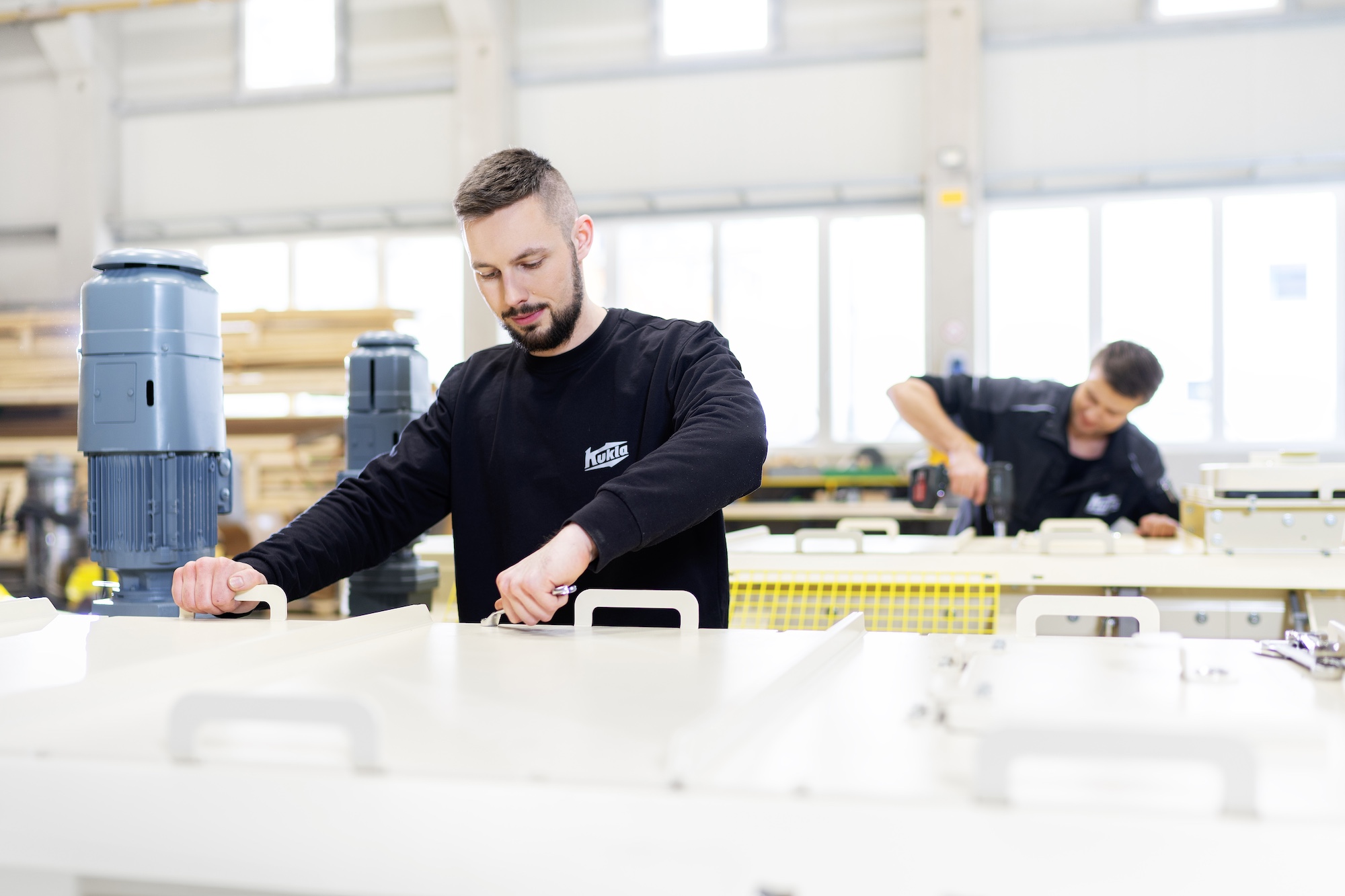 bildstadt – Industriefotografie Imagefotos – Kukla – Arbeiter am arbeiten